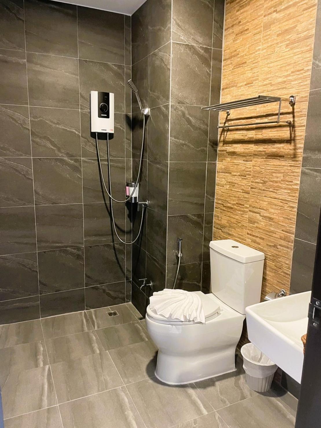Terminal 58 Otel Ban Mut Dok Khao Dış mekan fotoğraf